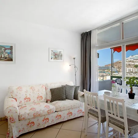 Seaside Vista Residences Apartment *